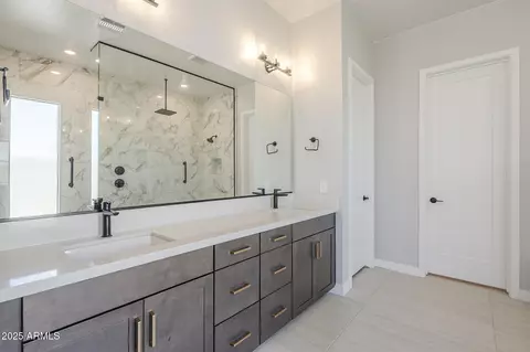 Bath - 1320 E Beechnut Pl, Chandler, AZ 85249 photo 5 of 7