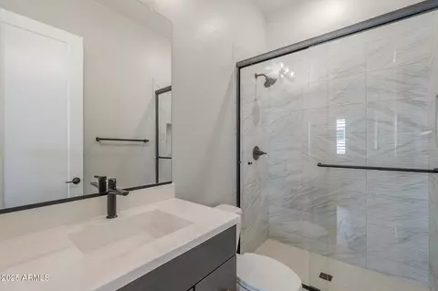 Bath - 1320 E Beechnut Pl, Chandler, AZ 85249 photo 3 of 7