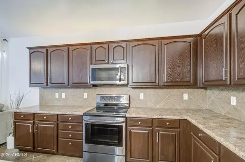 Kitchen - 21503 E North Ct, Queen Creek, AZ 85142 photo 4 of 8