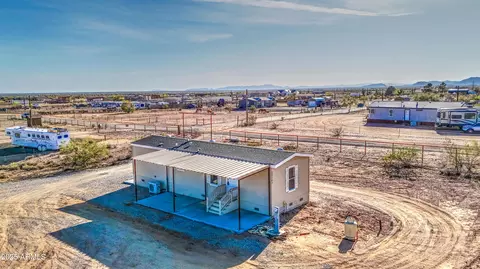 38363 N 250th Ave, Morristown, AZ 85342