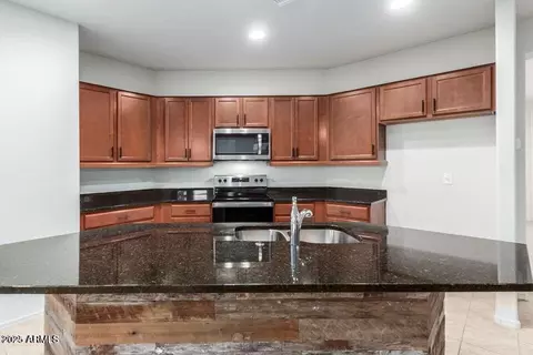 26783 N 70th Ln, Peoria, AZ 85383