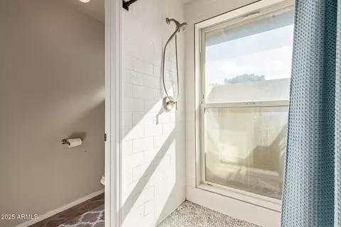 Bath - 4508 E Ludlow Dr, Phoenix, AZ 85032 photo 2 of 3