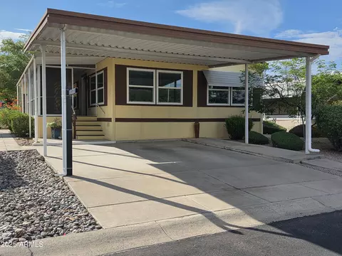 2233 E Behrend Dr #219, Phoenix, AZ 85024