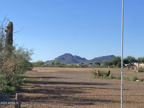 50837 W Church St #7, Aguila, AZ 85320