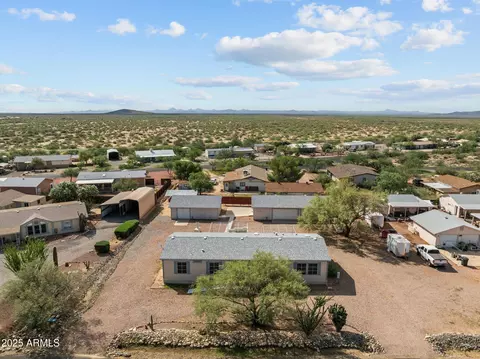 23723 W Cannon Dr, Congress, AZ 85332