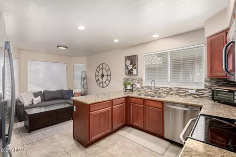 3124 Escuda Rd, Phoenix, AZ 85050 photo 14