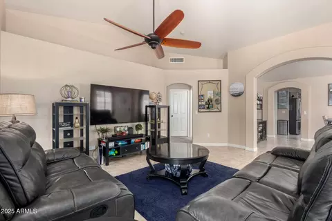 3124 Escuda Rd, Phoenix, AZ 85050 photo 9