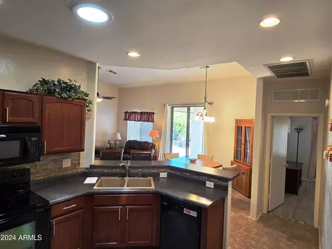 Kitchen - 2101 S Meridian Rd #34, Apache Junction, AZ 85120 photo 4 of 6