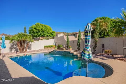 Exterior - 4038 W Alex Loop, Phoenix, AZ 85083 photo 2 of 9