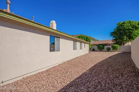 Exterior - 4038 W Alex Loop, Phoenix, AZ 85083 photo 7 of 9