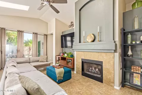 Living - 4038 W Alex Loop, Phoenix, AZ 85083 photo 1 of 2