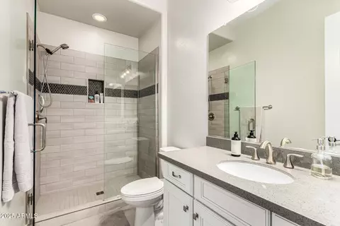 Bath - 2570 E Thornton Ct, Gilbert, AZ 85297 photo 5 of 6