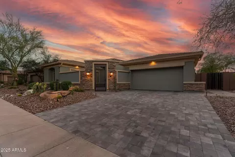 3045 W Feather Sound Dr, Phoenix, AZ 85086