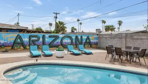 6207 W Orange Dr, Glendale, AZ 85301