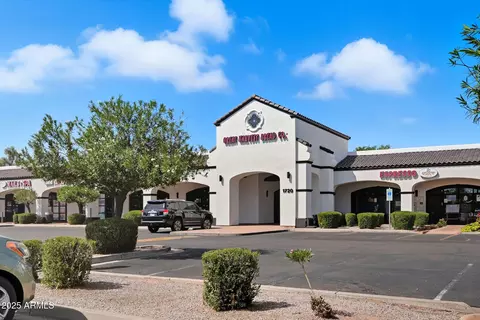 Exterior - 1001 E Caroline Ln, Tempe, AZ 85284 photo 25 of 28