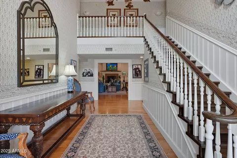 Entry Way - 1001 E Caroline Ln, Tempe, AZ 85284 photo 1 of 6