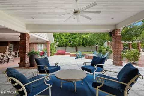 Exterior - 1001 E Caroline Ln, Tempe, AZ 85284 photo 6 of 28
