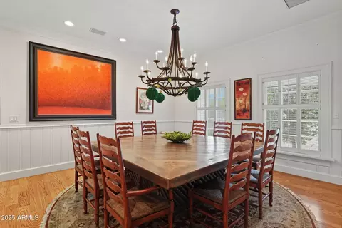 Dining - 1001 E Caroline Ln, Tempe, AZ 85284 photo 3 of 8