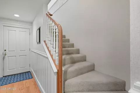 Entry Way - 1001 E Caroline Ln, Tempe, AZ 85284 photo 5 of 6