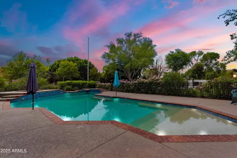 Exterior - 1001 E Caroline Ln, Tempe, AZ 85284 photo 15 of 28