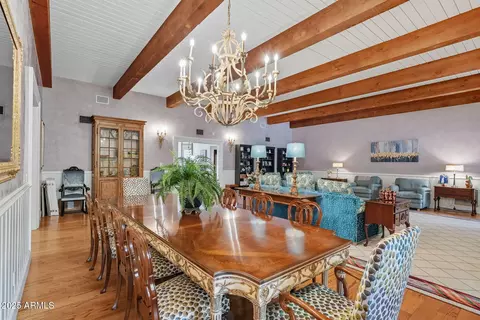 Dining - 1001 E Caroline Ln, Tempe, AZ 85284 photo 1 of 8