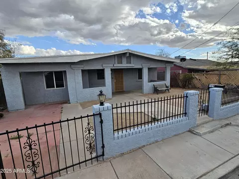 535 E Agua Fria Ln, Avondale, AZ 85323
