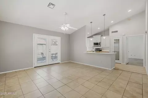 1226 W Pacific Dr, Gilbert, AZ 85233 photo 10