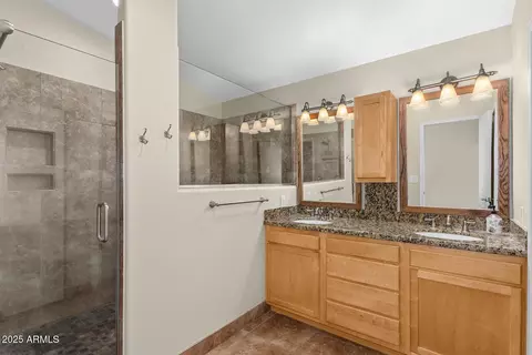 Bath - 1422 E Cindy St, Chandler, AZ 85225 photo 1 of 2
