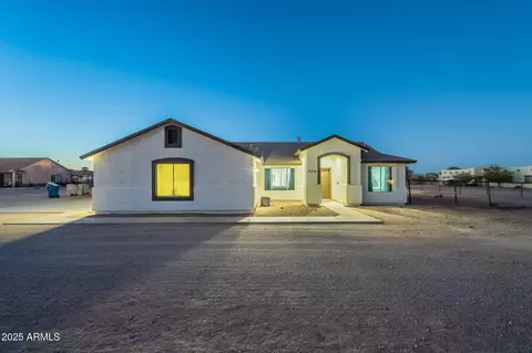 526 W Magma Rd, San Tan Valley, AZ 85143