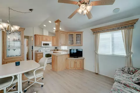 111 S Greenfield Rd #660, Mesa, AZ 85206