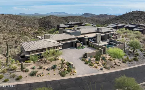 9589 E Cintarosa Pass, Scottsdale, AZ 85262