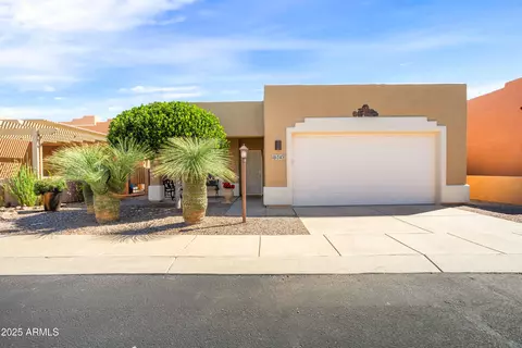 545 S Meadowood Ln, Sierra Vista, AZ 85635