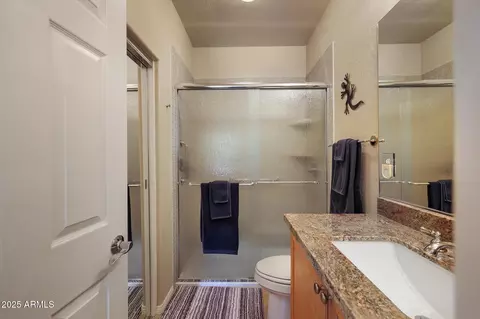 Bath - 7445 Eagle Crest Dr #1094, Mesa, AZ 85207 photo 4 of 5