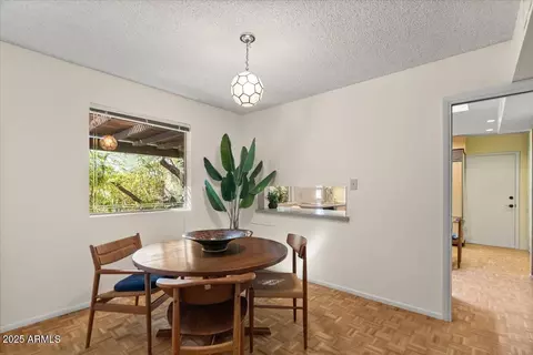 Dining - 5410 E Vernon Ave, Phoenix, AZ 85008 photo 2 of 4