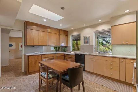 Kitchen - 5410 E Vernon Ave, Phoenix, AZ 85008 photo 2 of 5