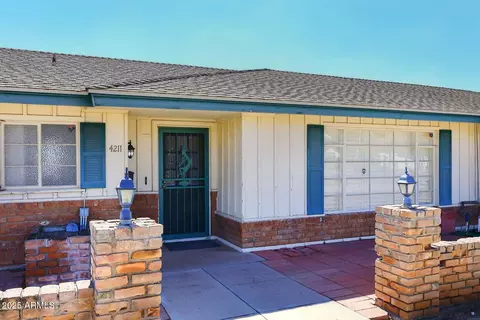 Exterior - 4211 E Stanford Dr, Phoenix, AZ 85018 photo 6 of 11