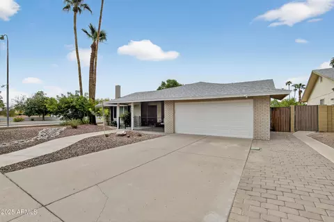 5047 E Mesquite Wood Ct, Phoenix, AZ 85044