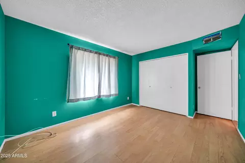 Bedroom - 4207 N 79th Ln, Phoenix, AZ 85033 photo 3 of 3