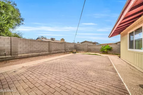 Exterior - 4207 N 79th Ln, Phoenix, AZ 85033 photo 5 of 5