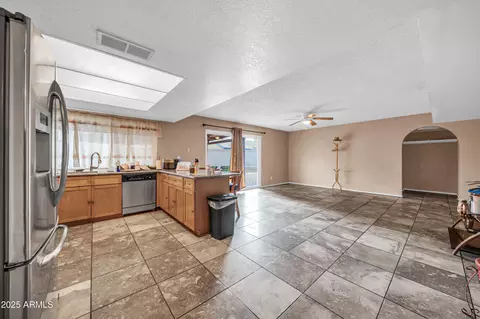 Entry Way - 4207 N 79th Ln, Phoenix, AZ 85033 photo 1 of 1