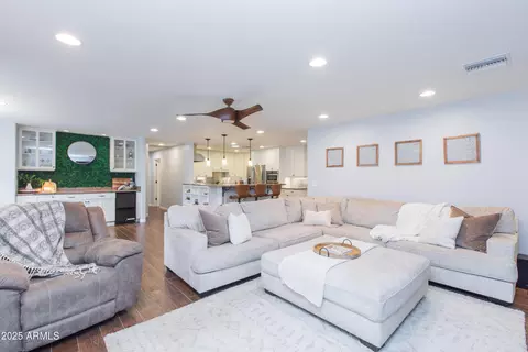 Living - 4245 Earll Dr, Phoenix, AZ 85018 photo 1 of 1