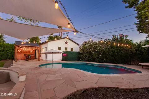 Exterior - 4245 Earll Dr, Phoenix, AZ 85018 photo 5 of 10
