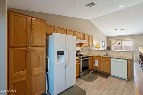 7623 E Des Moines Cir, Mesa, AZ 85207 photo 15