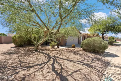 7623 E Des Moines Cir, Mesa, AZ 85207 photo 5