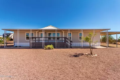 81 S Tomahawk Rd, Apache Junction, AZ 85119