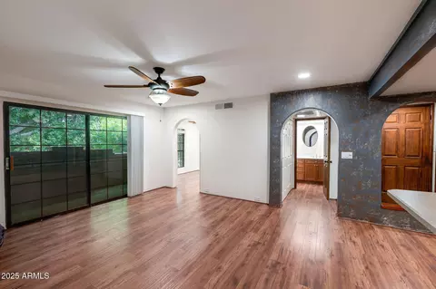 7557 N Dreamy Draw Dr #224, Phoenix, AZ 85020