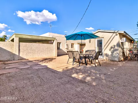 Exterior - 385 E Coronado Rd #6, Phoenix, AZ 85004 photo 3 of 4