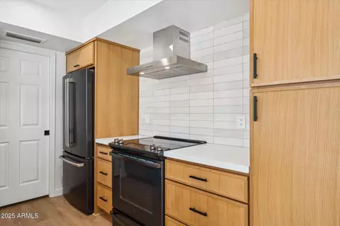 Kitchen - 4936 E Siesta Dr #3, Phoenix, AZ 85044 photo 1 of 3