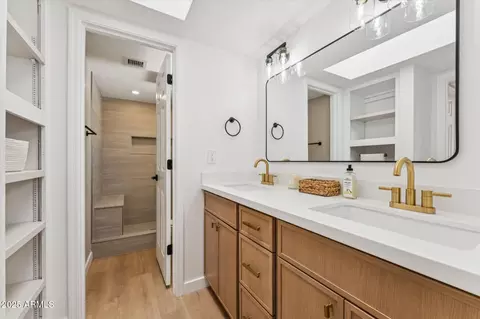 Bath - 4936 E Siesta Dr #3, Phoenix, AZ 85044 photo 4 of 5