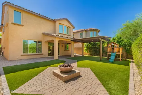 Exterior - 3710 E Matthew Dr, Phoenix, AZ 85050 photo 5 of 7
